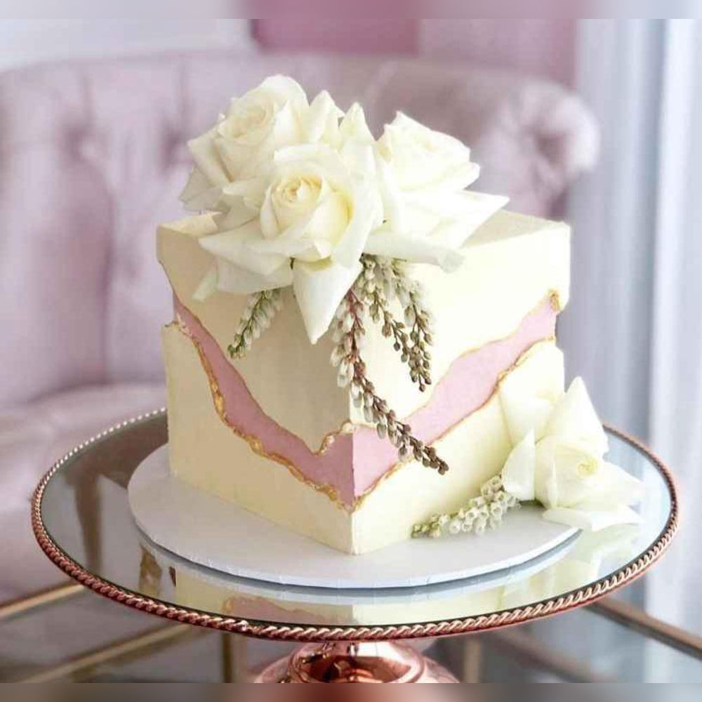 Cubicle Sweetheart Cake