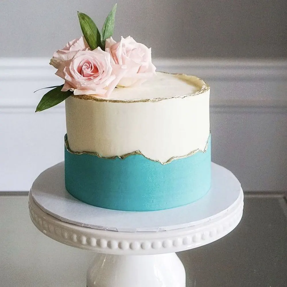 Ocean Bloom Fautline cake