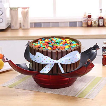 Kitkat Bomb Cake